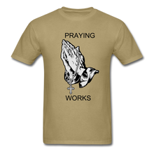 Load image into Gallery viewer, Ndabldg &quot;PRAYING WORKS &quot; T-Shirt - khaki
