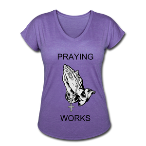 Women's Ndabldg "PRAYING WORKS" V-Neck T-Shirt - purple heather
